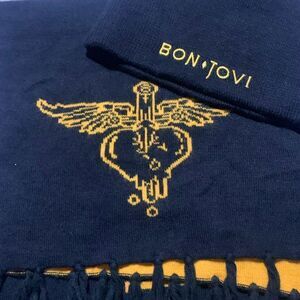 Bob Jovi Fan?? 2011 Tour scarf & hat for the winter coming black and gold